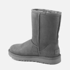 UGG Women's Classic Short II Sheepskin Boots - Grey 8 UGG Women's Classic Short II Sheepskin Boots - Grey -Cheap Stepwise Footwear Store 11307415 1604900255015182