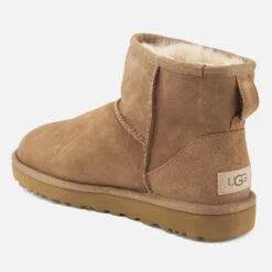 Ugg Women's Classic Mini II Sheepskin Boots - Chestnut 8 Ugg Women's Classic Mini II Sheepskin Boots - Chestnut -Cheap Stepwise Footwear Store 11307696 7194718870288016