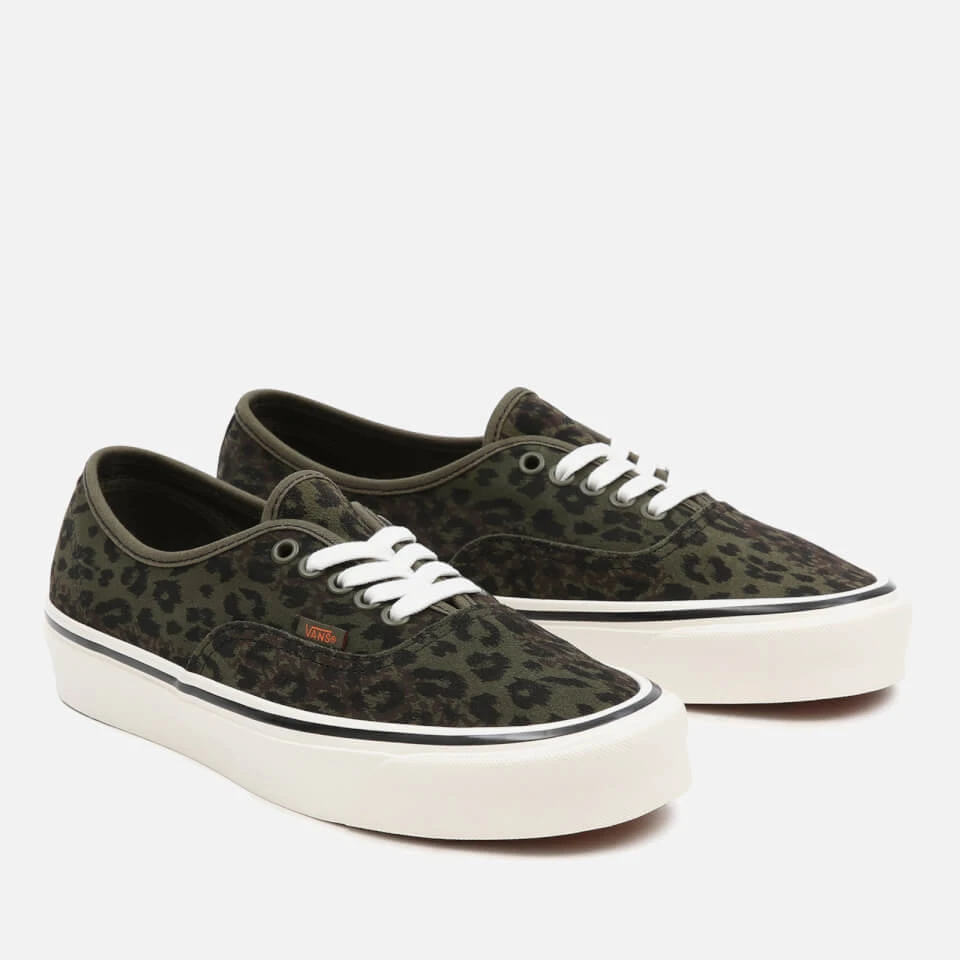 Vans 's Anaheim Authentic 44 Dx Trainers - Leopard Camo/Grape Leaf 2 Vans 's Anaheim Authentic 44 Dx Trainers - Leopard Camo/Grape Leaf - Image 2