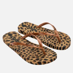 Ipanema Women's Animal-Print Rubber Flip Flops